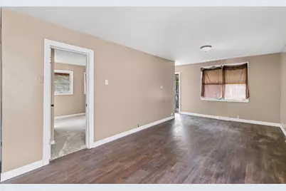 90 W 28th Place, South Chicago Heights, IL 60411 - Photo 6