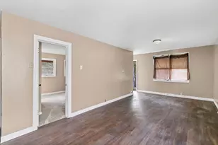 90 W 28th Pl, South Chicago Heights, IL 60411 - Photo 6