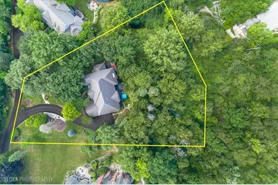 47 S Wynstone Drive, North Barrington, IL 60010 - Photo 2