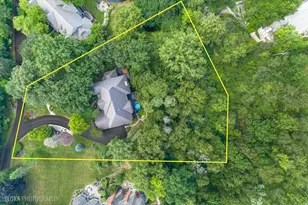 47 S Wynstone Dr, North Barrington, IL 60010 - Photo 2