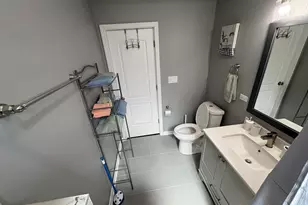 1755 E 72nd St, Chicago, IL 60649 - Photo 6