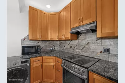 [Address not provided], Evanston, IL 60201 - Photo 32