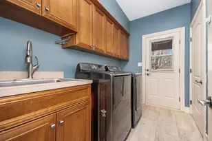 10924 Crystal Springs Ln, Orland Park, IL 60467 - Photo 20