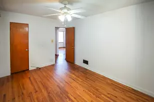 1442 Oak Park Ave, Berwyn, IL 60402 - Photo 10