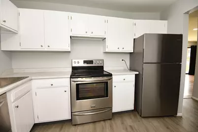 2306 Holiday Terrace #146, Lansing, IL 60438 - Photo 6