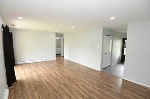 2306 Holiday Ter, Lansing, IL 60438 - Photo 10