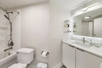 222 N Columbus Drive #1303, Chicago, IL 60601 - Photo 14