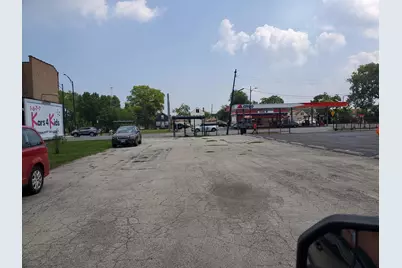 10000 S Michigan Avenue, Chicago, IL 60628 - Photo 8