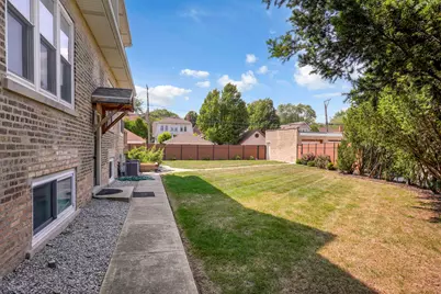 5838 N Sacramento Avenue, Chicago, IL 60659 - Photo 34