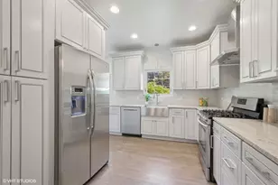 1635 Elder Ln, Northfield, IL 60093 - Photo 4