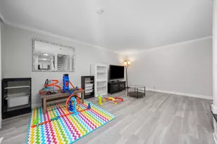 7333 Winthrop Way, Downers Grove, IL 60516 - Photo 4