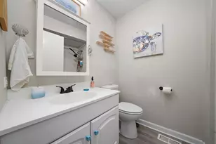 7333 Winthrop Way, Downers Grove, IL 60516 - Photo 6