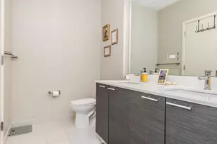 229 Park Ave, Clarendon Hills, IL 60514 - Photo 16