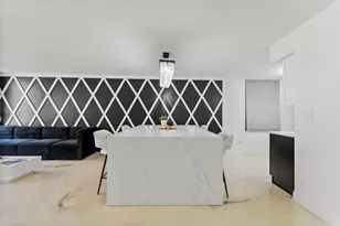 201 E Chestnut St, Chicago, IL 60611 - Photo 10