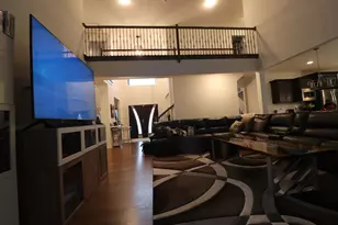 4215 Chinaberry Ln, Naperville, IL 60564 - Photo 8