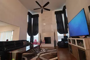 4215 Chinaberry Ln, Naperville, IL 60564 - Photo 6