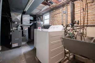 8206 Knox Ave, Skokie, IL 60076 - Photo 26