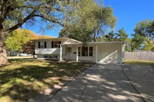 3 Scarsdale Rd, Montgomery, IL 60538 - Photo 1