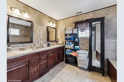 665 Cindy Lane, Wheeling, IL 60090 - Photo 20