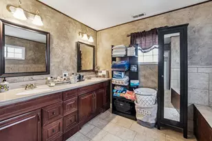 665 Cindy Ln, Wheeling, IL 60090 - Photo 20