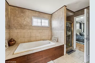 665 Cindy Lane, Wheeling, IL 60090 - Photo 22