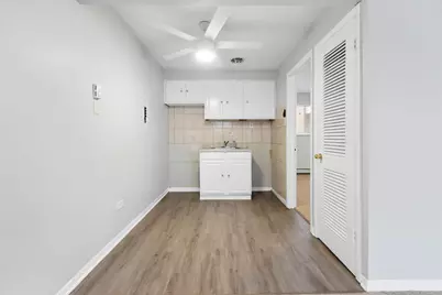 6256 W 64th Place #104, Chicago, IL 60638 - Photo 12