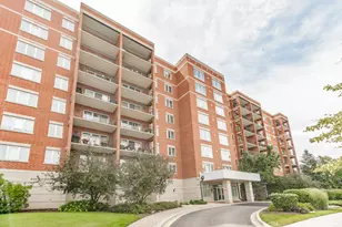 5555 N Cumberland Ave, Chicago, IL 60656 - Photo 1