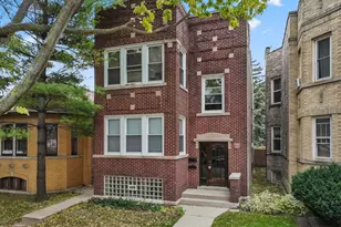 5728 N Maplewood Ave, Chicago, IL 60659 - Photo 2