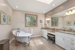 8700 Berkley Ct, Orland Park, IL 60462 - Photo 22