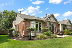 8700 Berkley Ct, Orland Park, IL 60462 - Photo 32