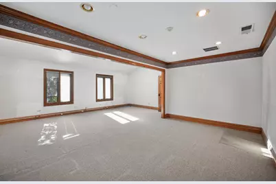 610 N Washington Street, Naperville, IL 60563 - Photo 6