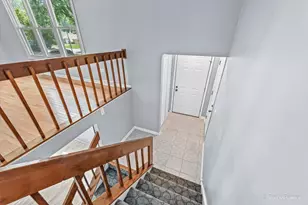 485 N Airlite St, Elgin, IL 60123 - Photo 22