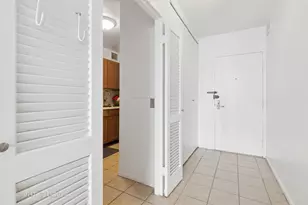 777 N Michigan Ave, Chicago, IL 60611 - Photo 2