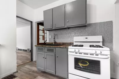 617 N Central Avenue, Rockford, IL 61101 - Photo 4