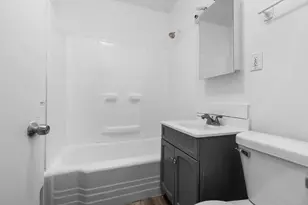 617 N Central Ave, Rockford, IL 61101 - Photo 10