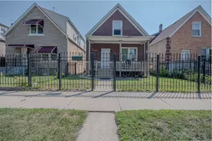 919 N Karlov Ave, Chicago, IL 60651 - Photo 2