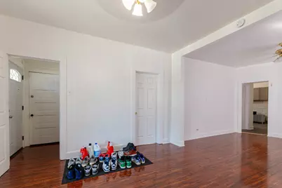 919 N Karlov Avenue, Chicago, IL 60651 - Photo 8