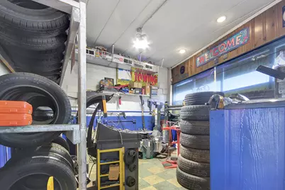 635 Burnham Avenue, Calumet City, IL 60409 - Photo 6