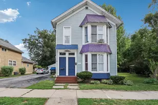 330 1st St, Batavia, IL 60510 - Photo 1