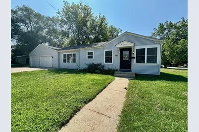 653 Elgin Avenue, Elgin, IL 60120 - Photo 1