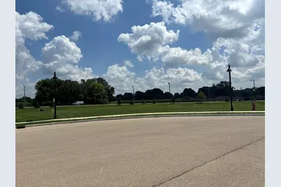 1 Pointe Boulevard, Peru, IL 61354 - Photo 2