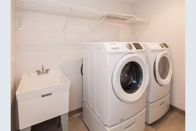 1938 N Ridgeway Avenue, Chicago, IL 60647 - Photo 30