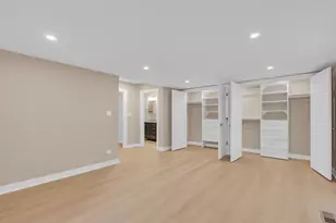 1055 N Bluebonnet Ln, Hoffman Estates, IL 60169 - Photo 20
