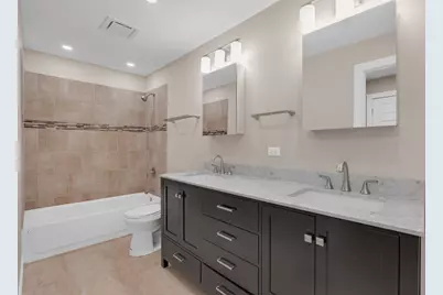 1055 N Bluebonnet Lane, Hoffman Estates, IL 60169 - Photo 14