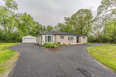 1055 N Bluebonnet Lane, Hoffman Estates, IL 60169 - Photo 32