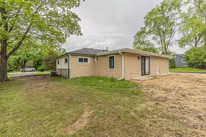 1055 N Bluebonnet Lane, Hoffman Estates, IL 60169 - Photo 30