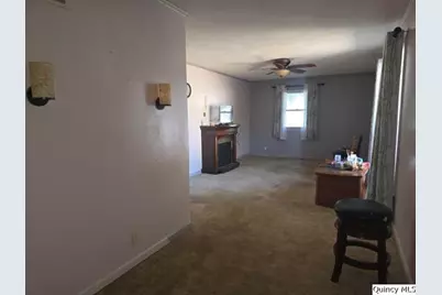 705 S Washington, Carthage, IL 62321 - Photo 2