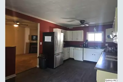 705 S Washington, Carthage, IL 62321 - Photo 8