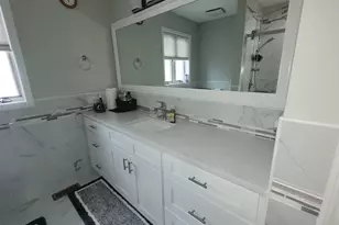 5153 Dobson St, Skokie, IL 60077 - Photo 24