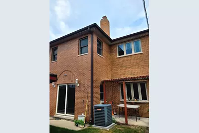 5153 Dobson Street, Skokie, IL 60077 - Photo 2